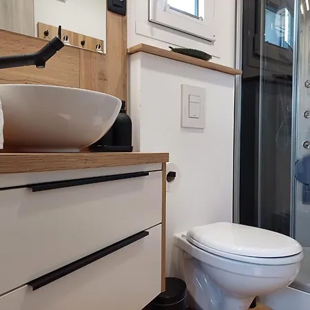 Nature Getaway With Private Sauna, Wooden Soaking Hot Tub & Champagne Welcome