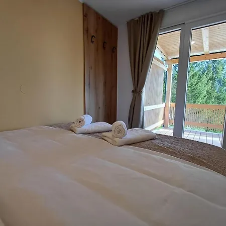 بيت للعطل Nature Getaway With Wooden Soaking Hot Tub Nova Vas (Bloke)