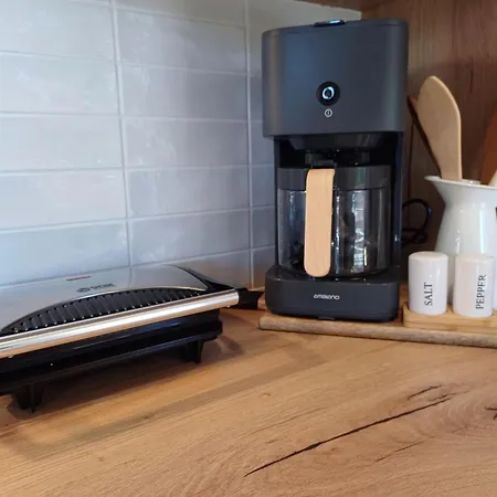 Hébergement de vacances Nature Getaway With Wooden Soaking Hot Tub Nova Vas (Bloke)