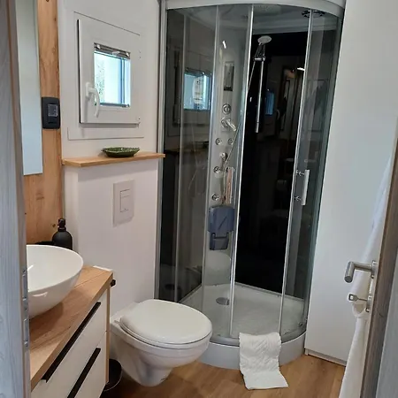 Nature Getaway With Wooden Soaking Hot Tub