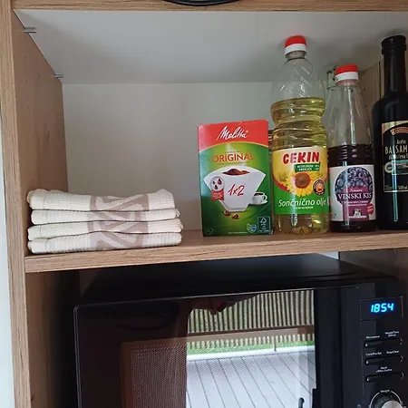 Nature Getaway With Wooden Soaking Hot Tub