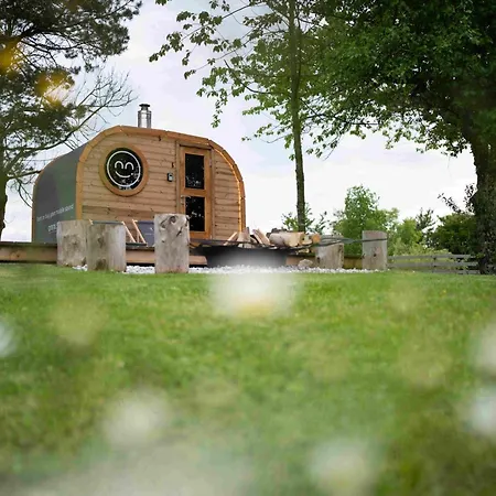 Nature Getaway With Wooden Soaking Hot Tub Hébergement de vacances Nova Vas (Bloke)