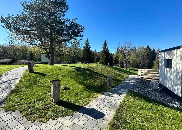 Дом отдыха Nature Getaway With Wooden Soaking Hot Tub Нова-Вас