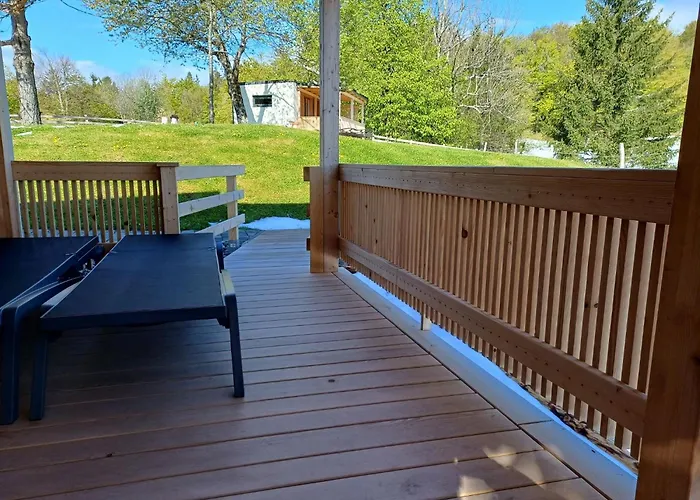 Nature Getaway With Wooden Soaking Hot Tub * Нова-Вас